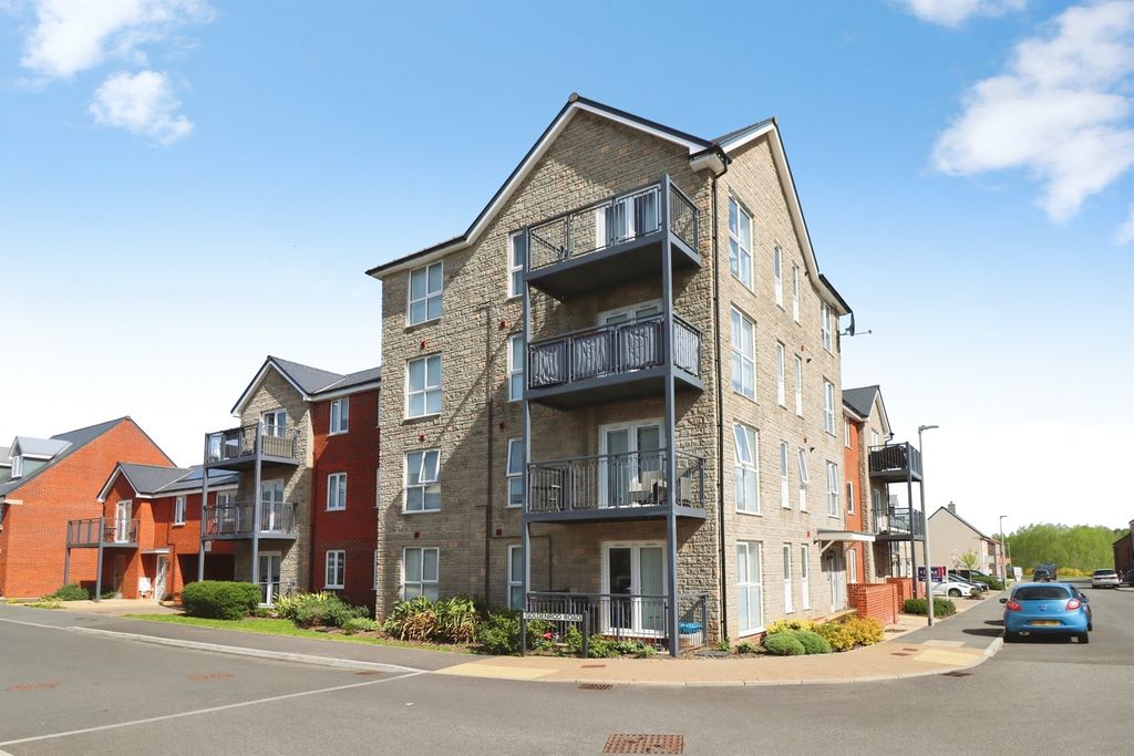 Property photo 1 of 10