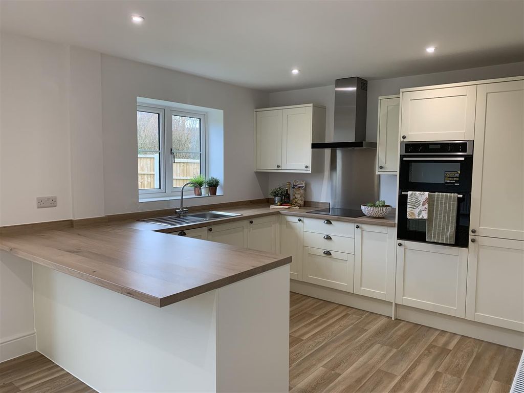 Property photo 2 of 23 Kitchen Area.Jpg