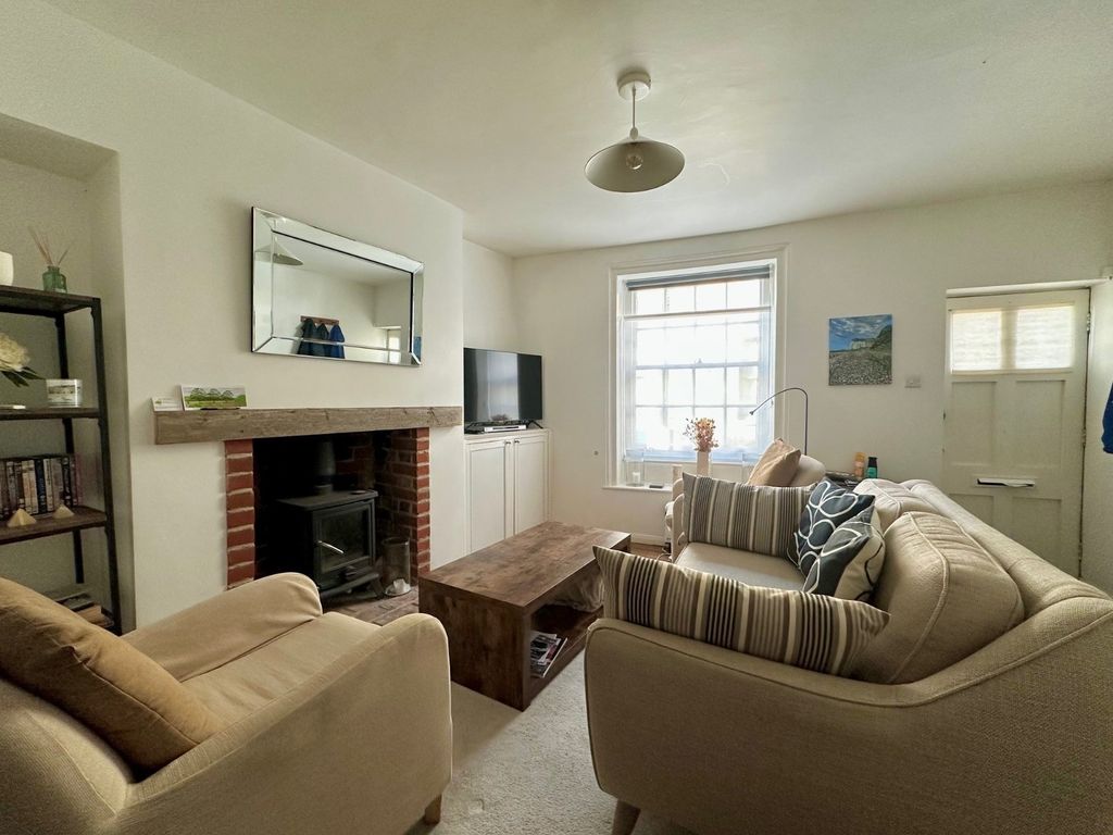 Property photo 2 of 11 Picture No. 12
