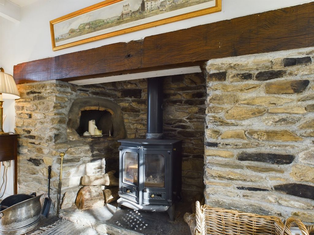 Property photo 3 of 18 37388511