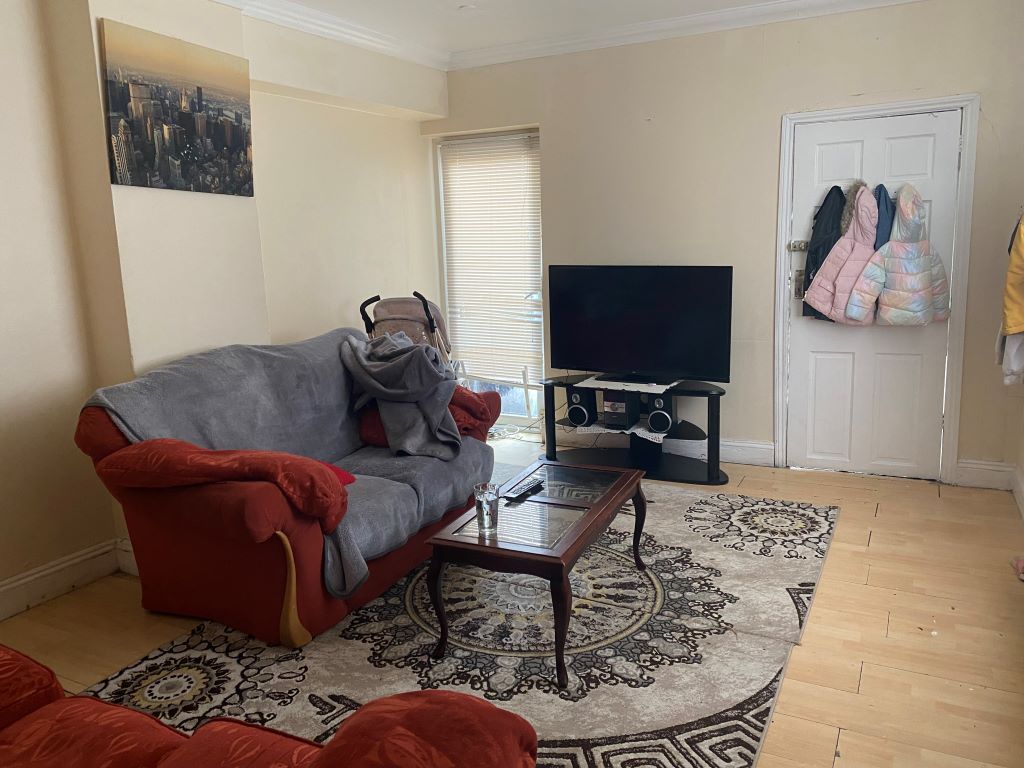 Property photo 3 of 10