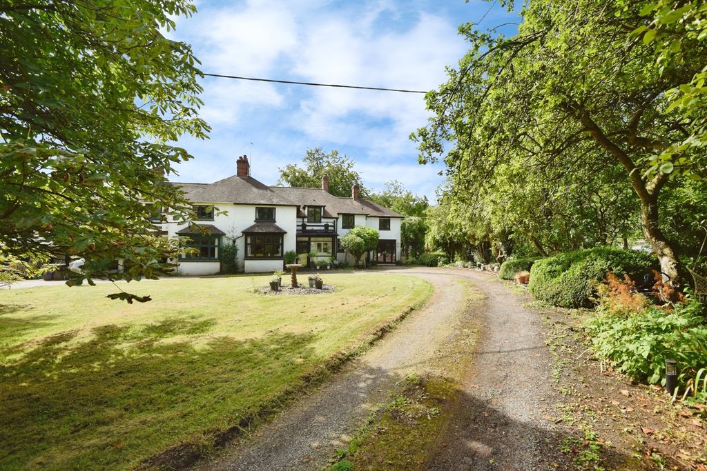 Property photo 1 of 35 Photo