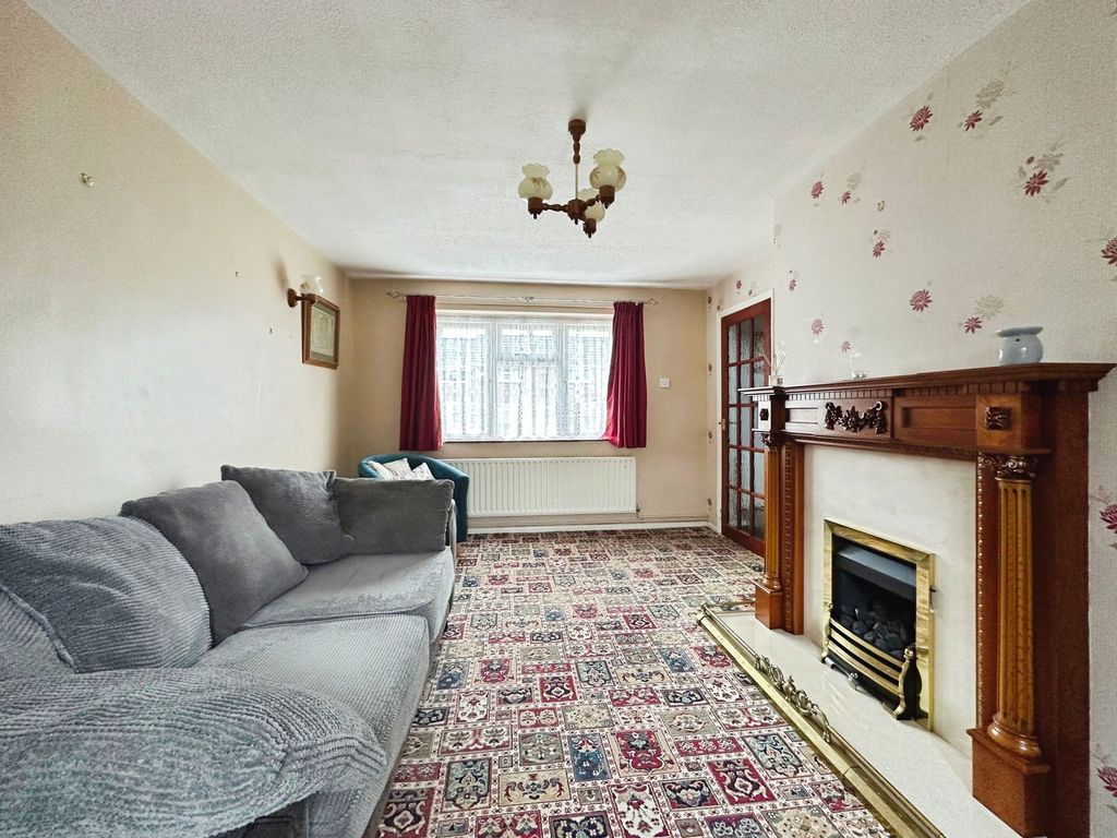 Property photo 3 of 15