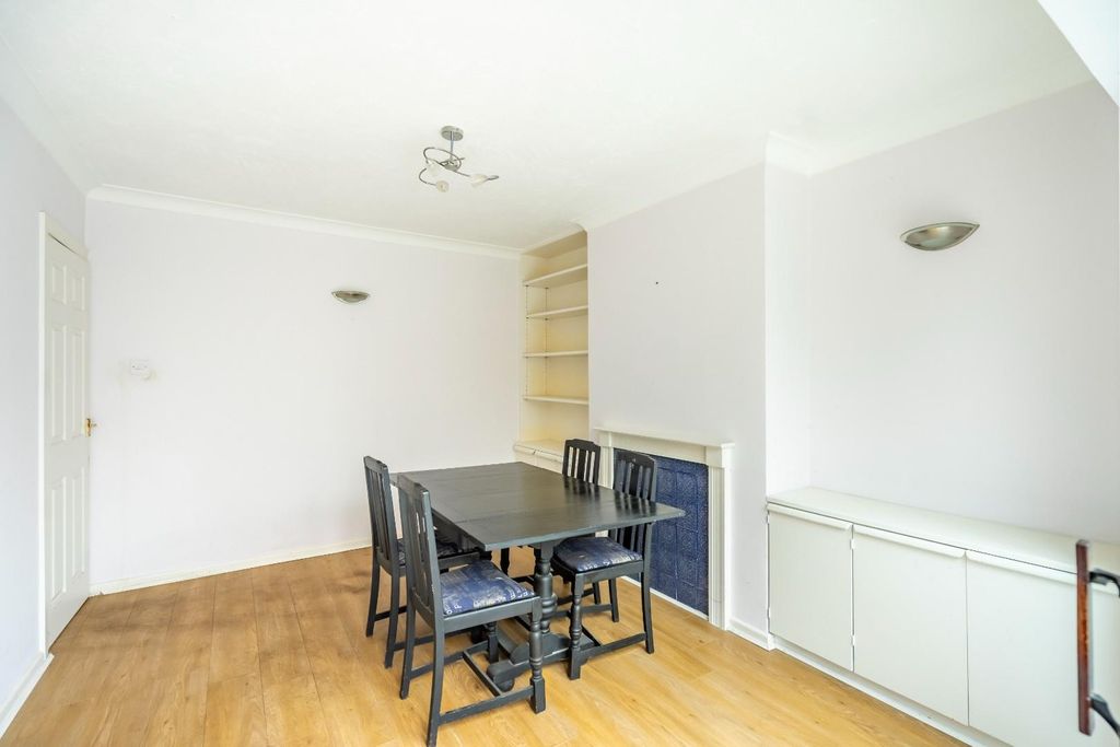 Property photo 3 of 15 Dining Room