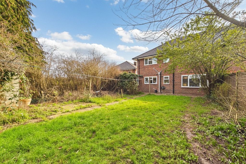 Property photo 2 of 8 Picture No. 25