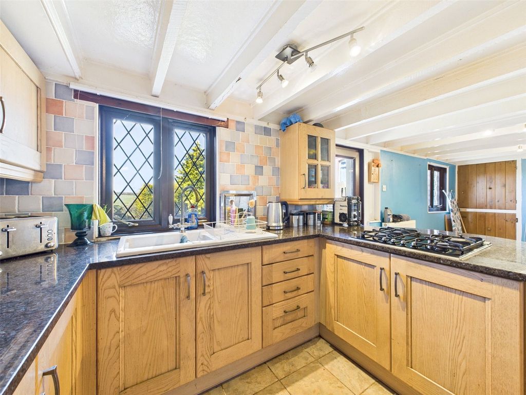 Property photo 3 of 29 Picture No. 18
