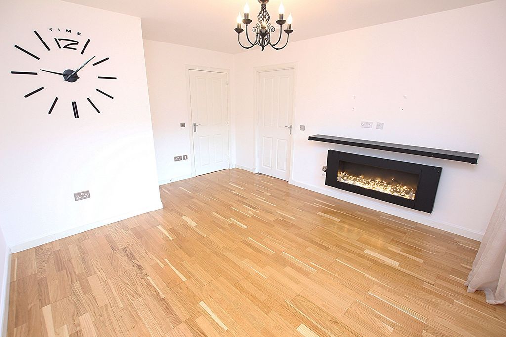 Property photo 1 of 18 Lounge