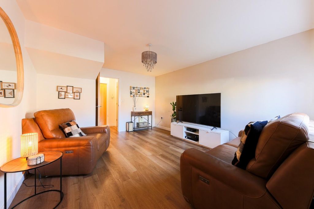 Property photo 2 of 14 Living Room