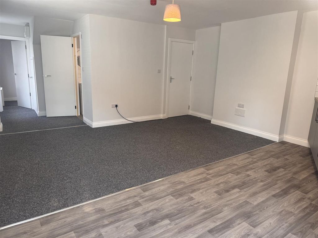 Property photo 2 of 8 Open Plan Lounge Kitchen Area
