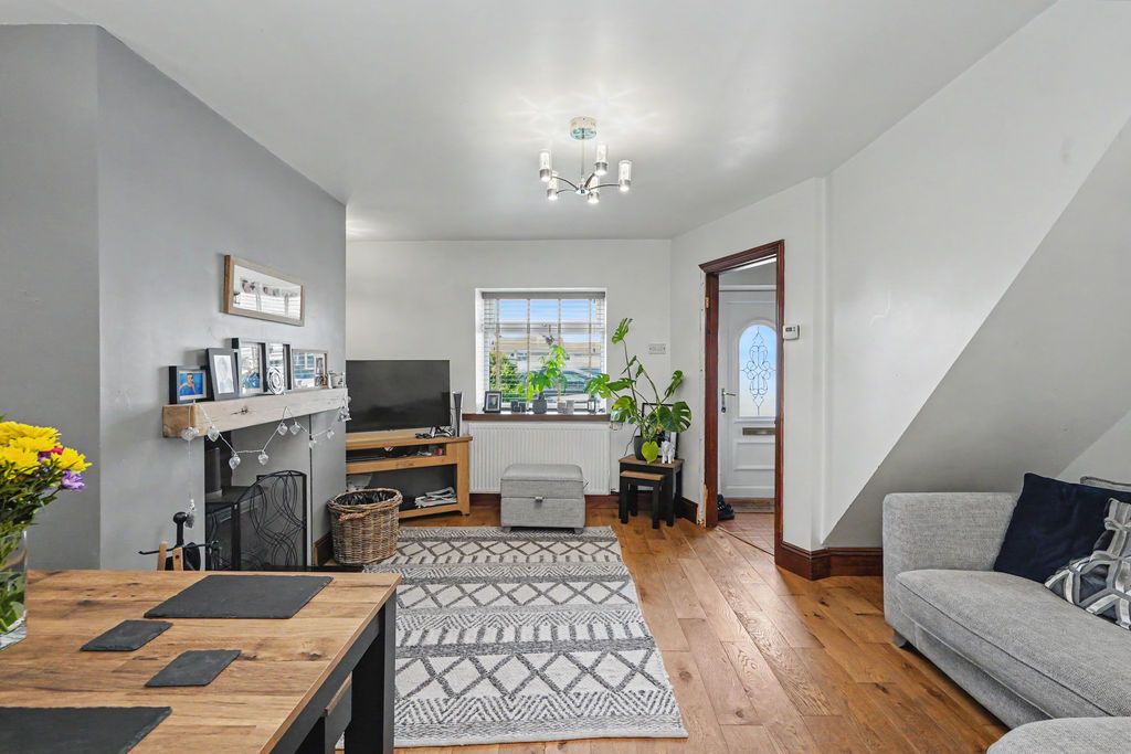 Property photo 3 of 25 Photo 17