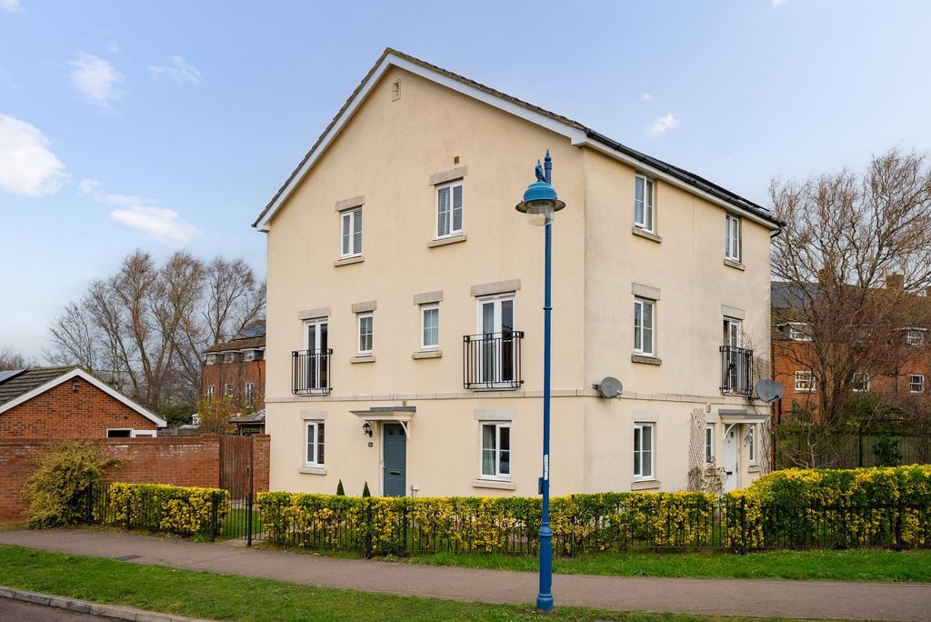 Property photo 1 of 22