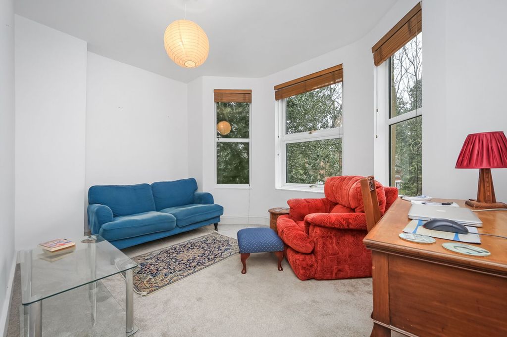 Property photo 2 of 9