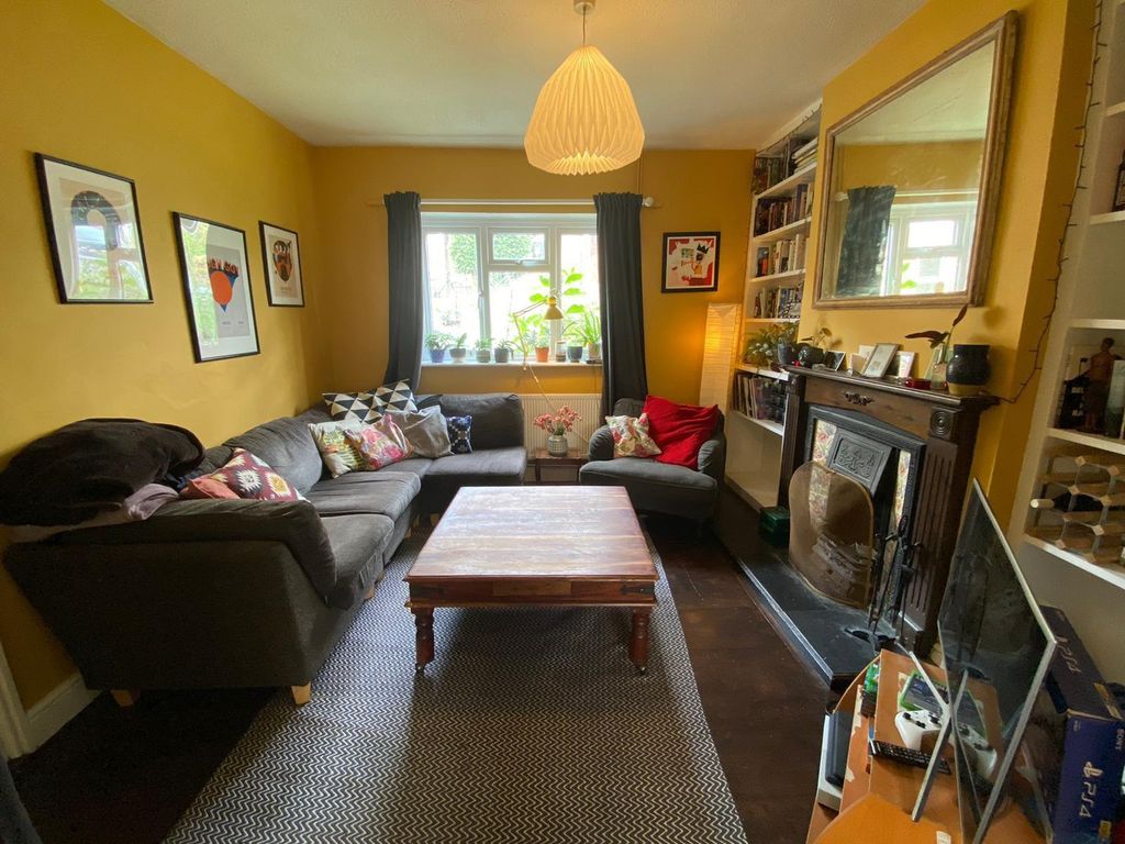 Property photo 1 of 13 Image