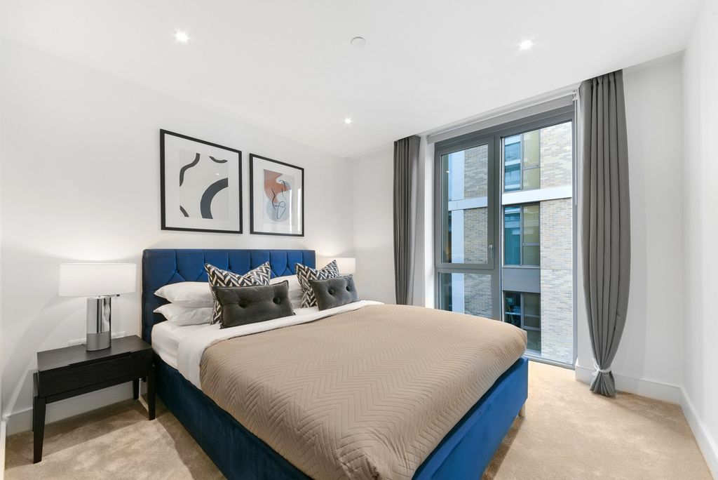 Property photo 3 of 19