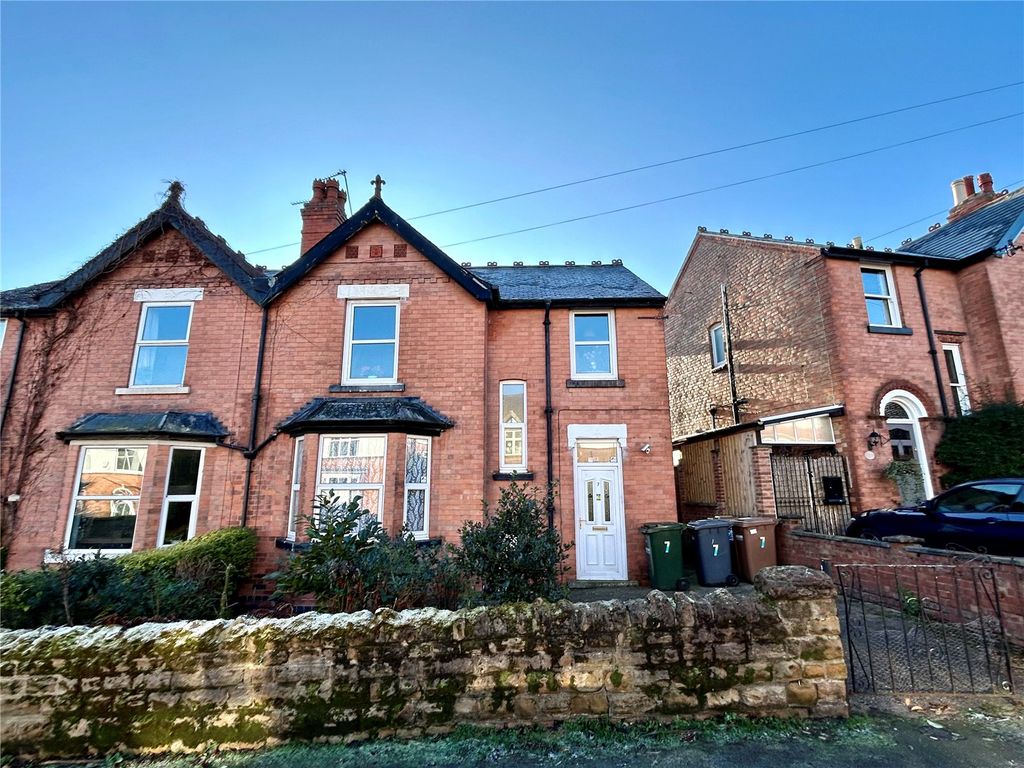 Property photo 1 of 17 Picture No. 05