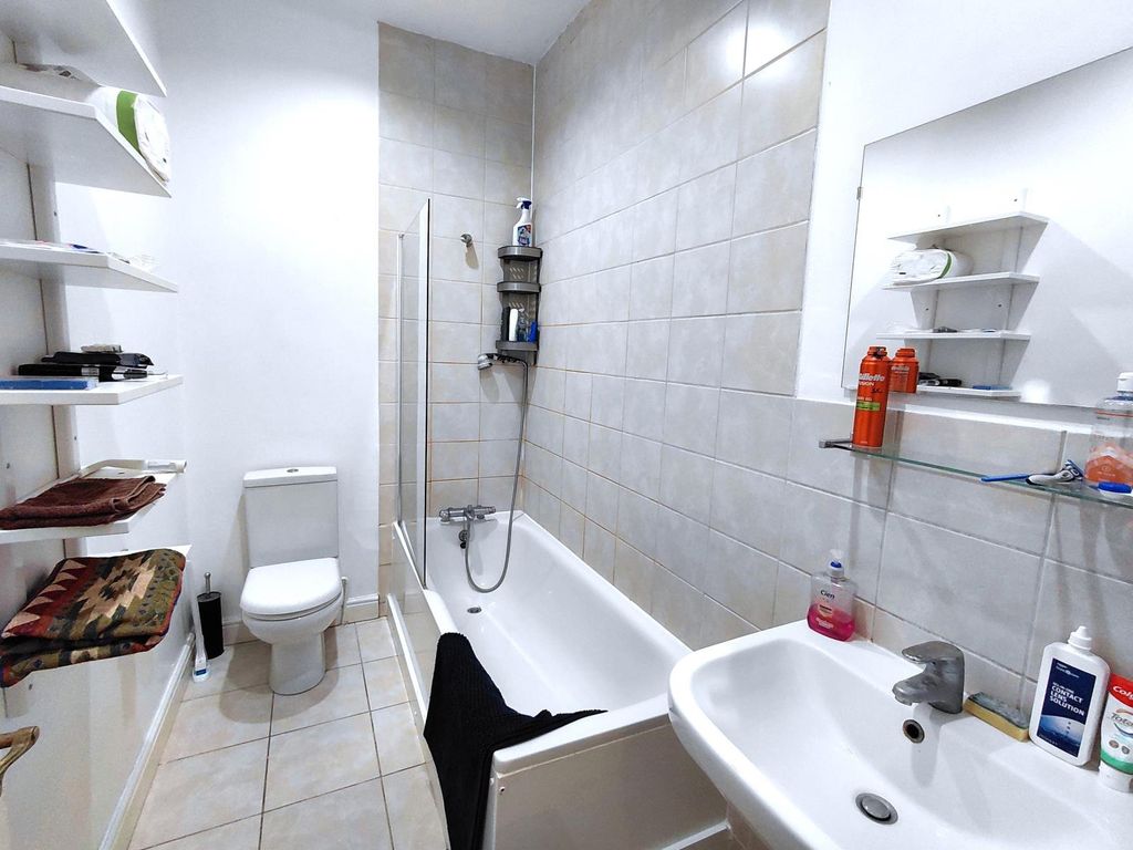 Property photo 3 of 4