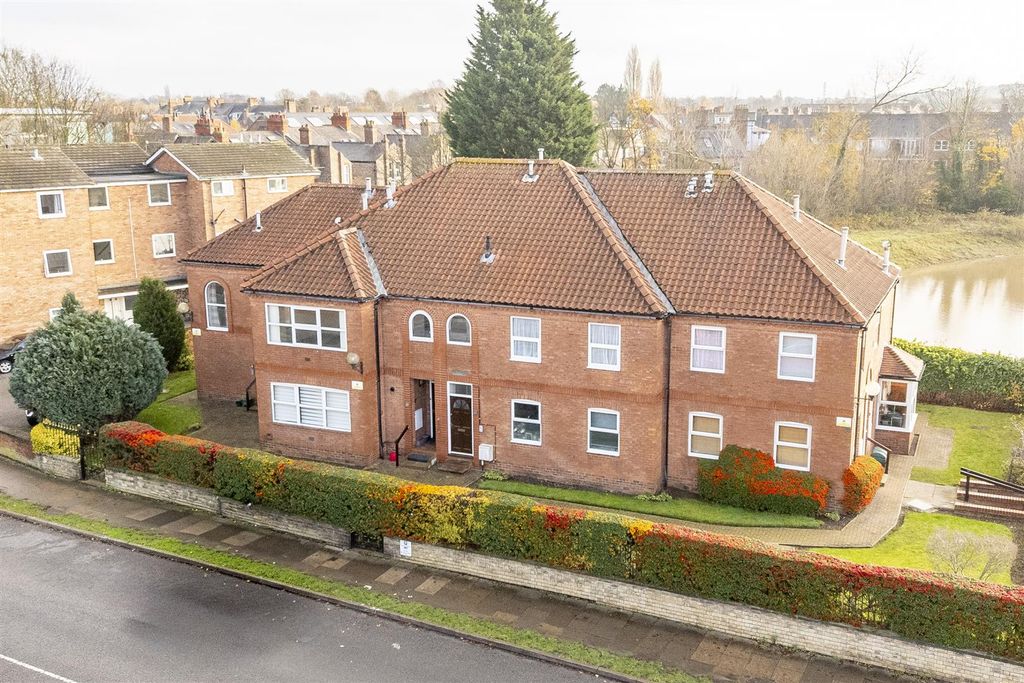 Property photo 2 of 15 2_St_Maurices_House_2.Jpg