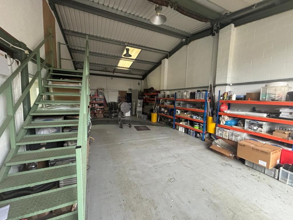 Property photo 3 of 5 Photo 4