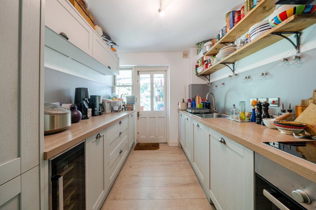Property photo 2 of 12 Picture No. 07