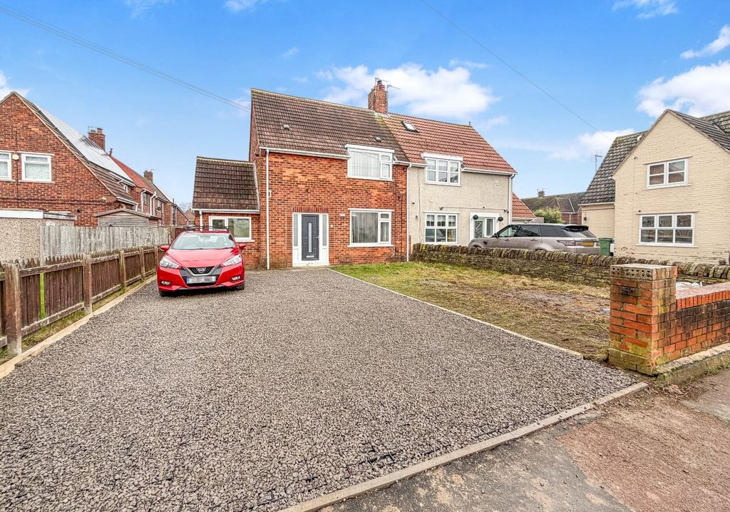 Property photo 1 of 18 Front