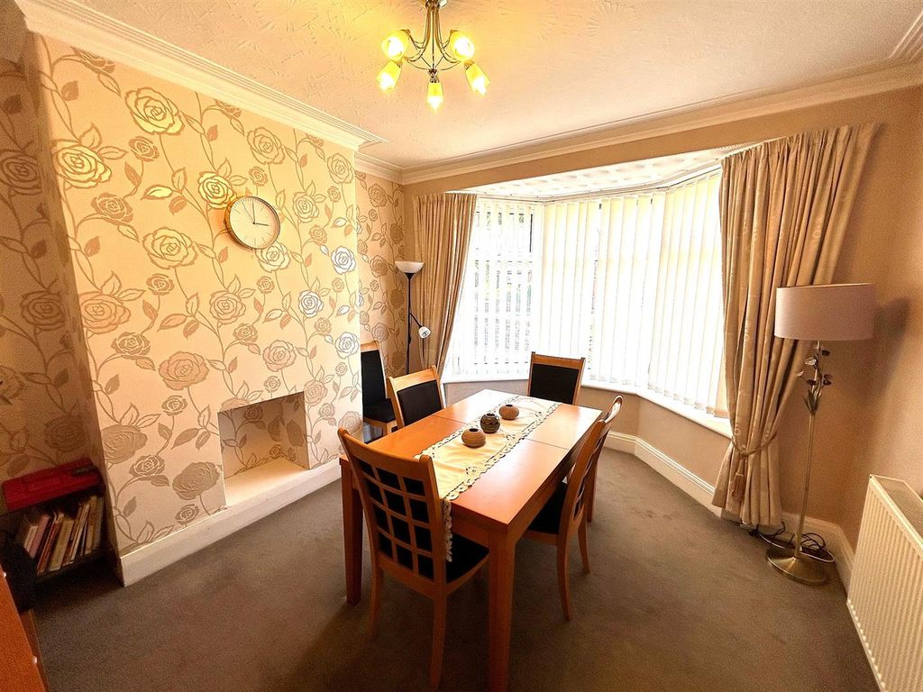 Property photo 3 of 16 Dining.Jpg