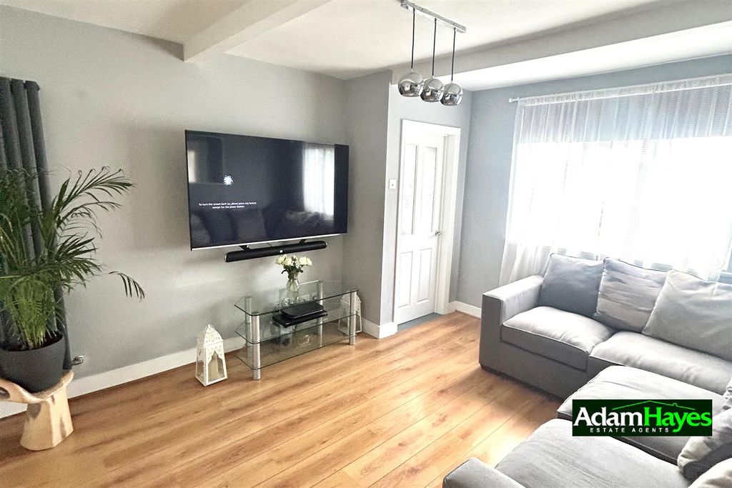 Property photo 3 of 9 6.Jpg