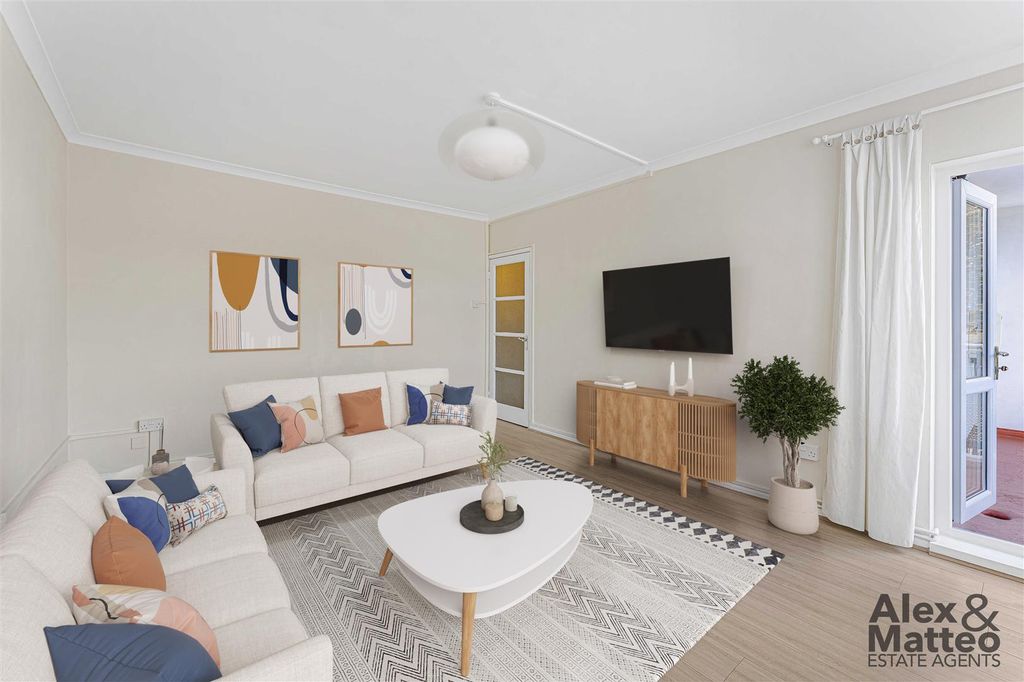 Property photo 1 of 12 Landmann House