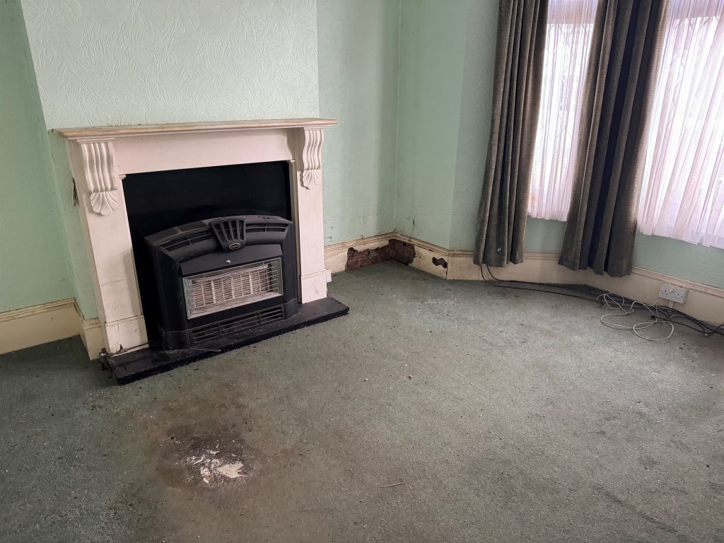 Property photo 2 of 6