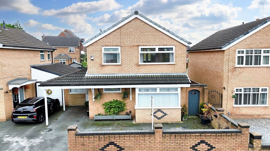 Property photo 1 of 42