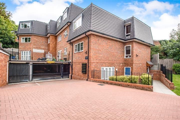 Property photo 1 of 7 External View