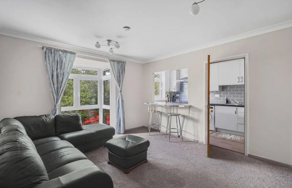 Property photo 1 of 23