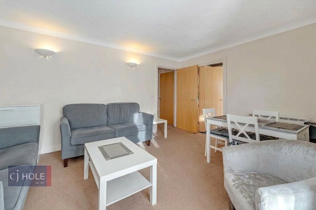 Property photo 3 of 9 Picture No. 13