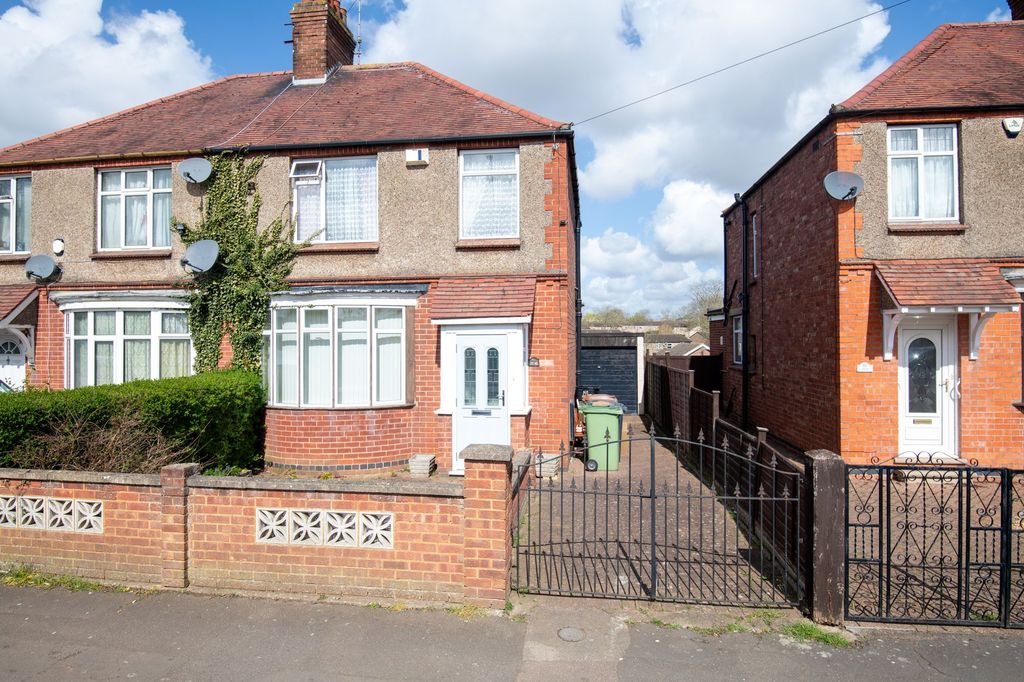 Property photo 1 of 21