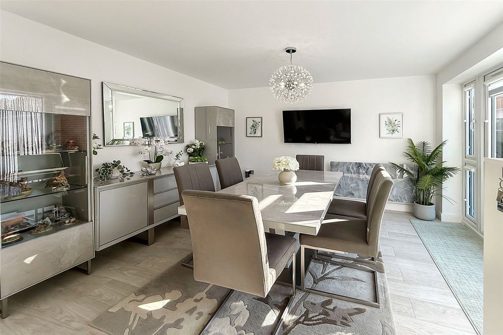 Property photo 3 of 25 Picture No. 37