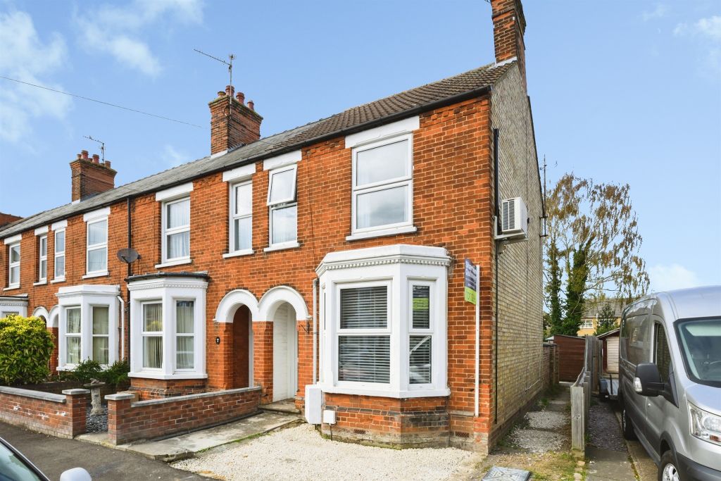 Property photo 1 of 18