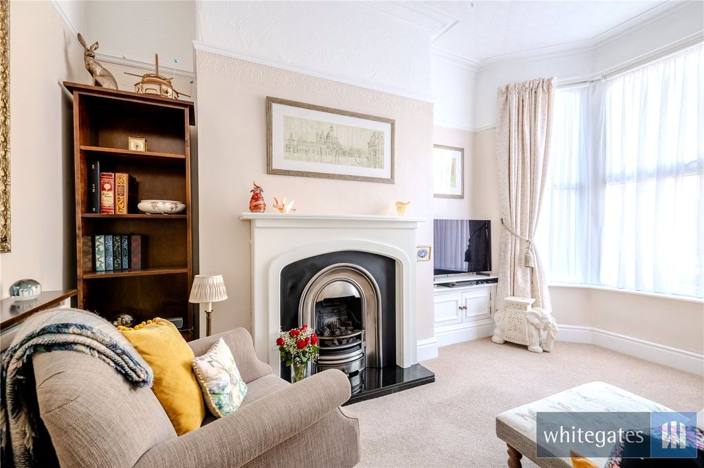 Property photo 3 of 27 Picture No. 05