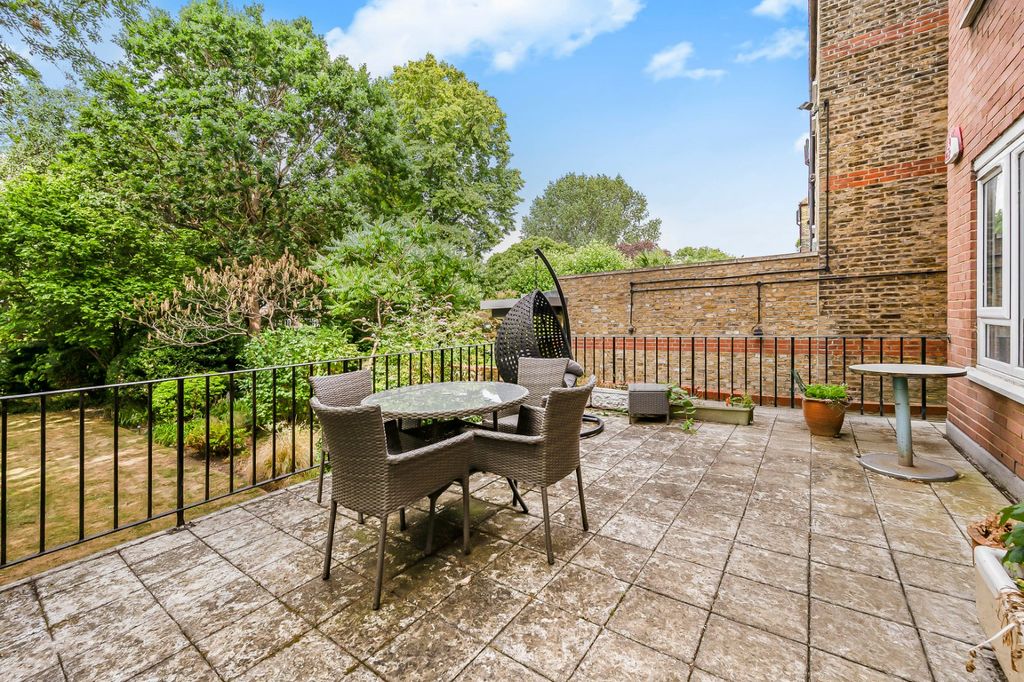 Property photo 3 of 13 Picture No. 06