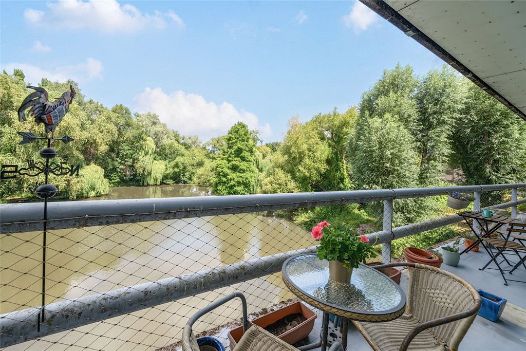 Property photo 2 of 13 Picture No. 02