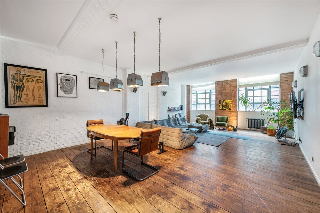 Property photo 2 of 12 Picture No. 05