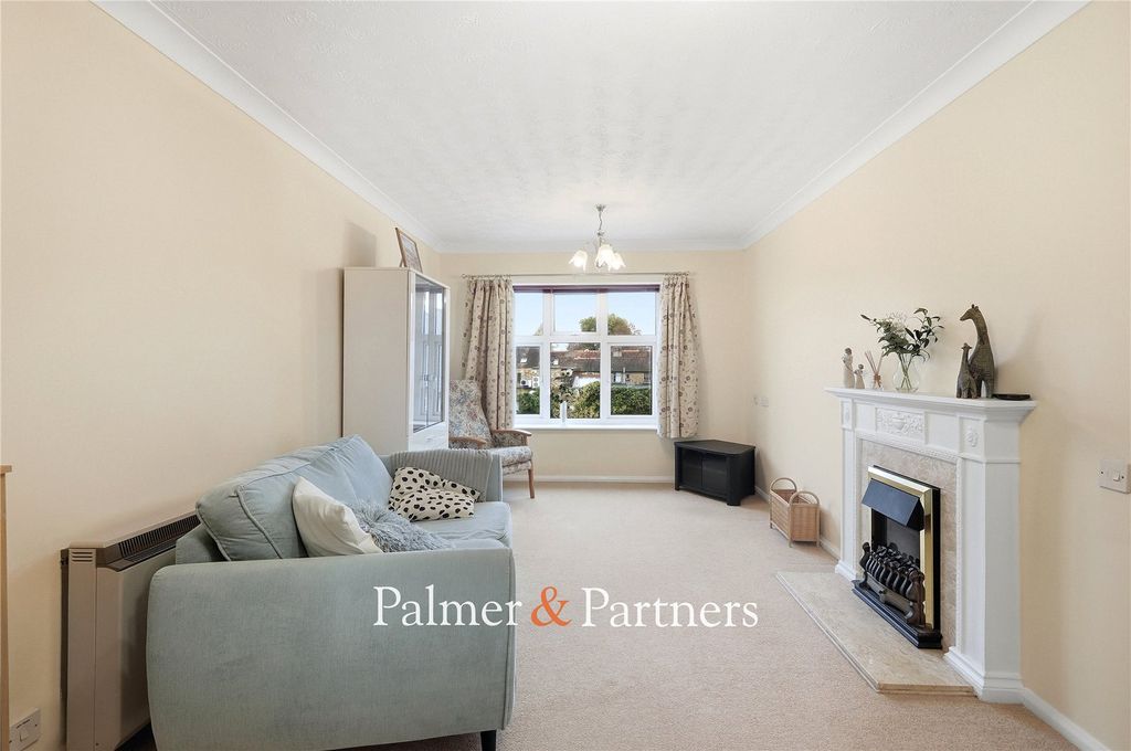 Property photo 3 of 13 Picture No. 02