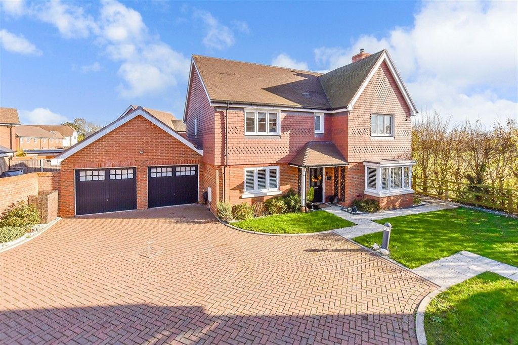 Property photo 3 of 16 External (Web)