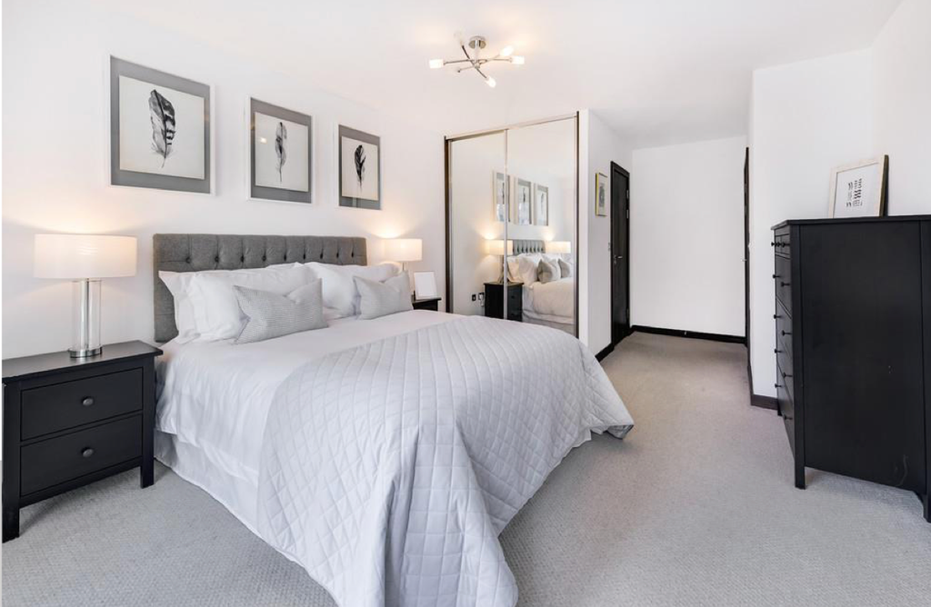 Property photo 2 of 3