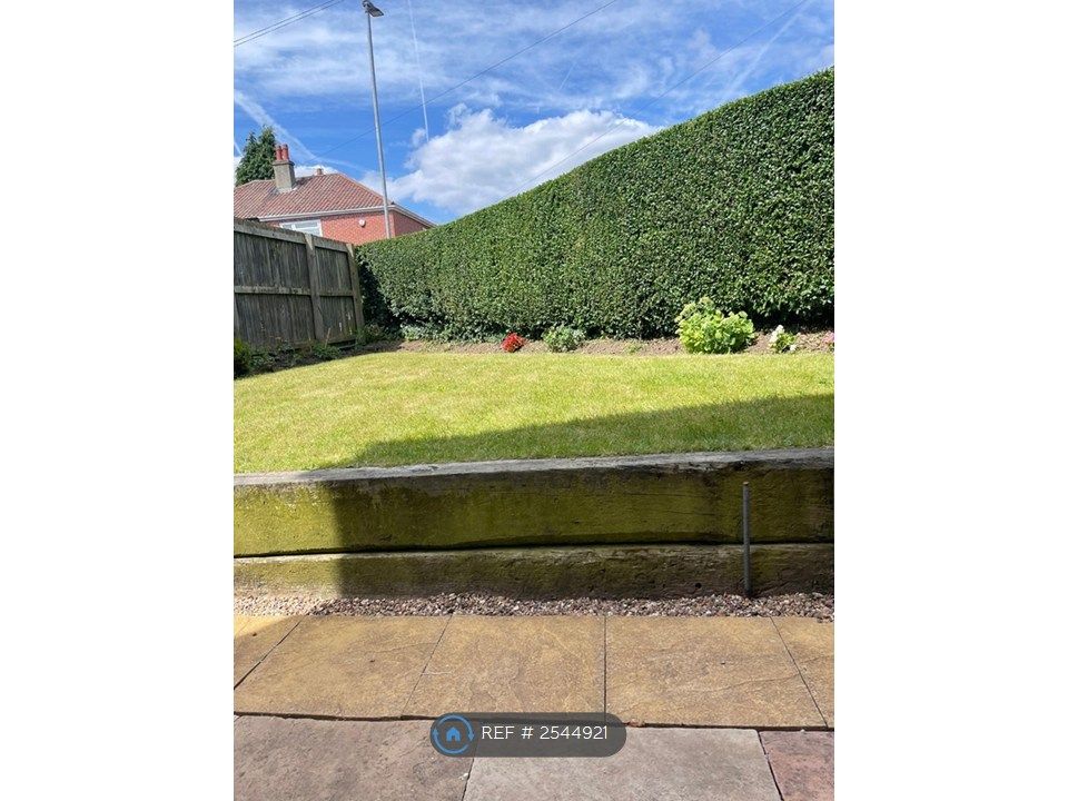 Property photo 2 of 11