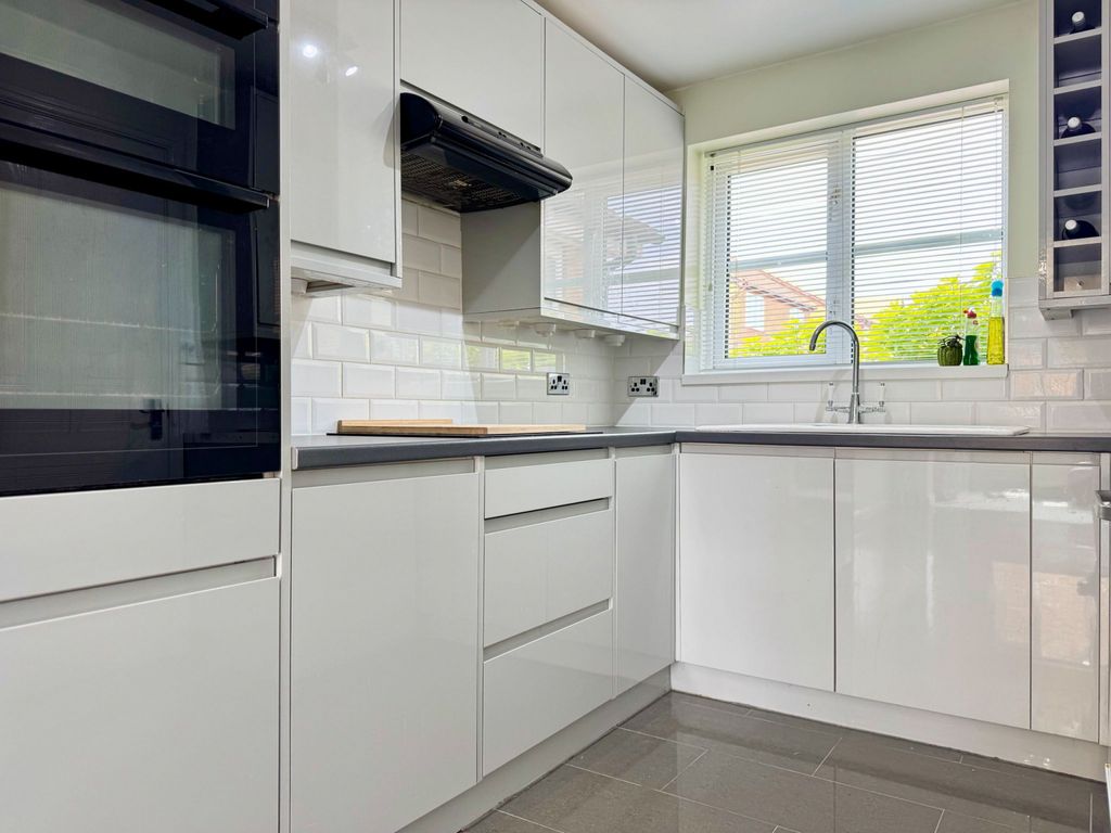 Property photo 2 of 26 Akeman Residential