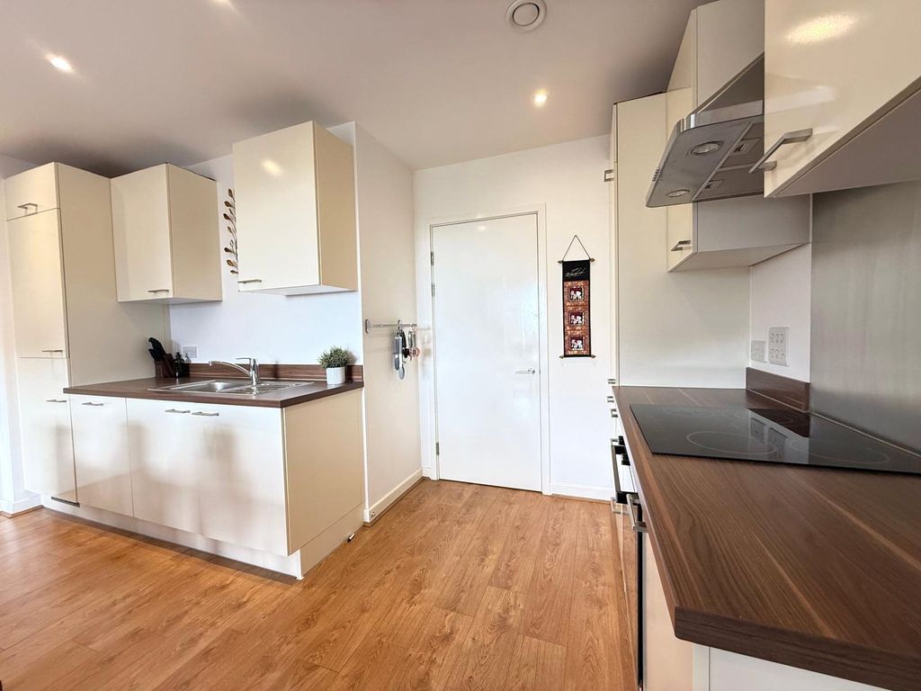 Property photo 2 of 15 Picture 2