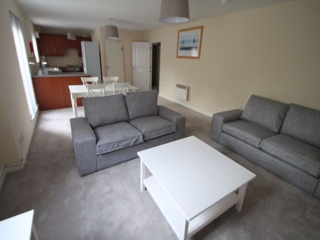 Property photo 1 of 11 Bright, Neutral Open-Plan Living Area With Comfort...