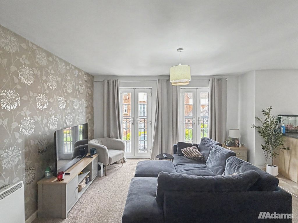 Property photo 2 of 11