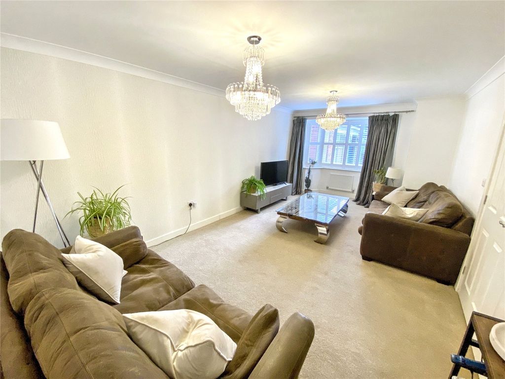 Property photo 3 of 14 Picture No. 17