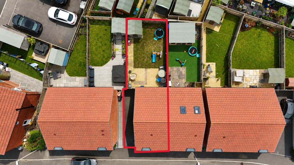Property photo 2 of 15