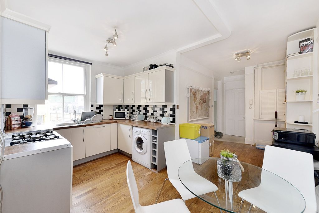 Property photo 2 of 6 Picture 2